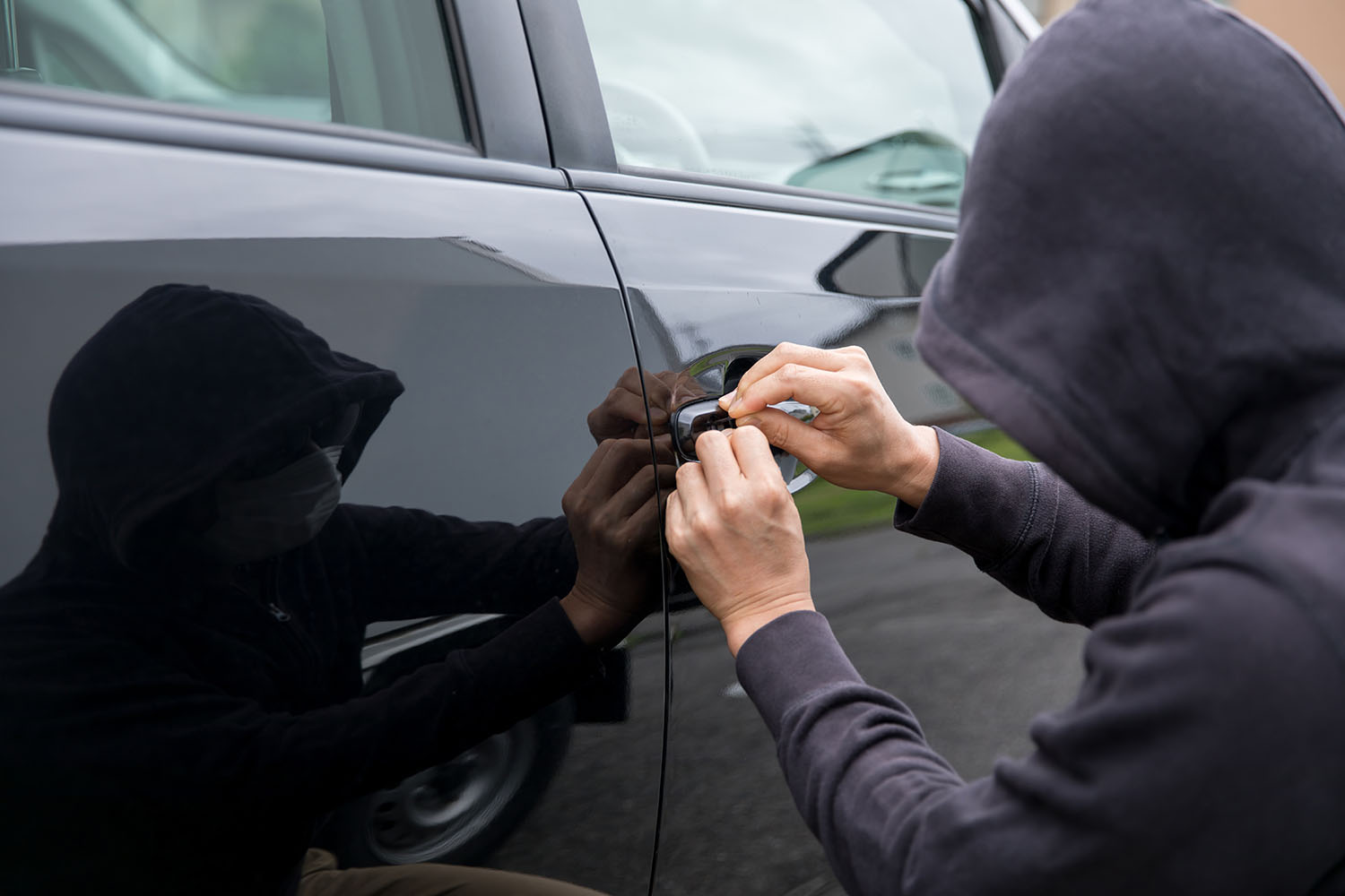 Prevent key cloning and relay theft